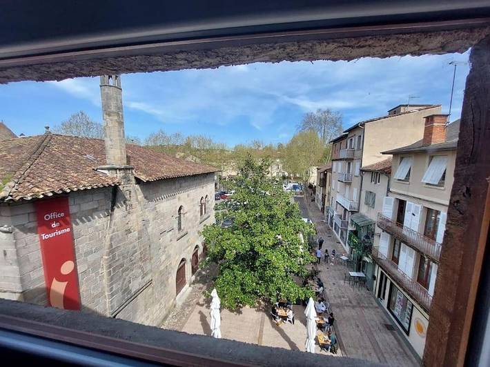 Gîte pour 6 personnes, avec vue dans Office de Tourisme du Pays de Figeac - 4