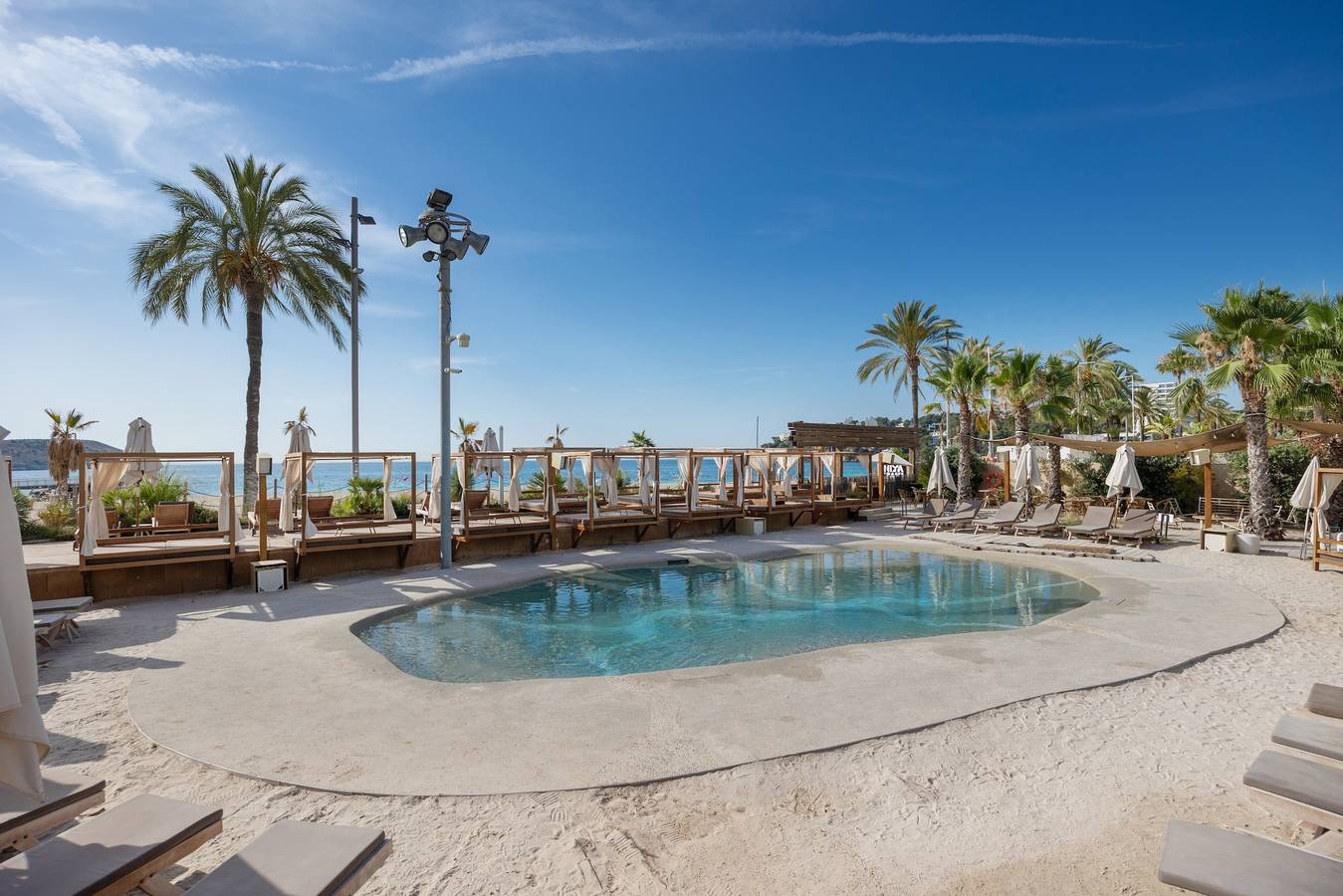 Appartamento 'First Line Cosy' con vista mare, Wi-Fi e aria condizionata in Mallorca Rocks (Calvià), Calvià