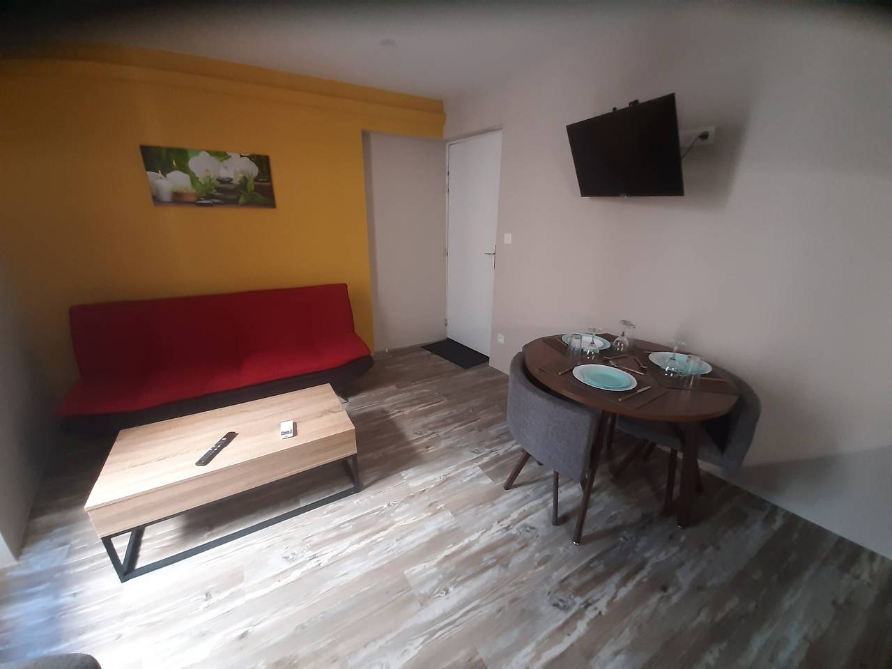 Apartamento entero, Apartamento '105 - T2 Cosy' con Wi-Fi y aire acondicionado in Bourg-Saint-Andéol, Privas