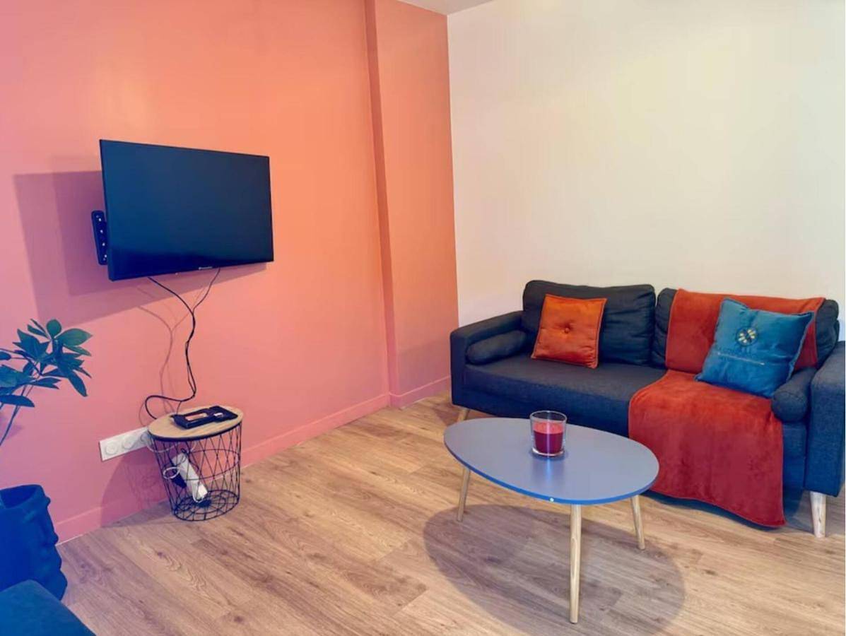 Appartement entier, One-Bedroom Apartment in Soucieu-en-Jarrest, Lyon et ses environs
