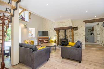 Gîte pour 8 personnes, avec terrasse et jardin à Taupont