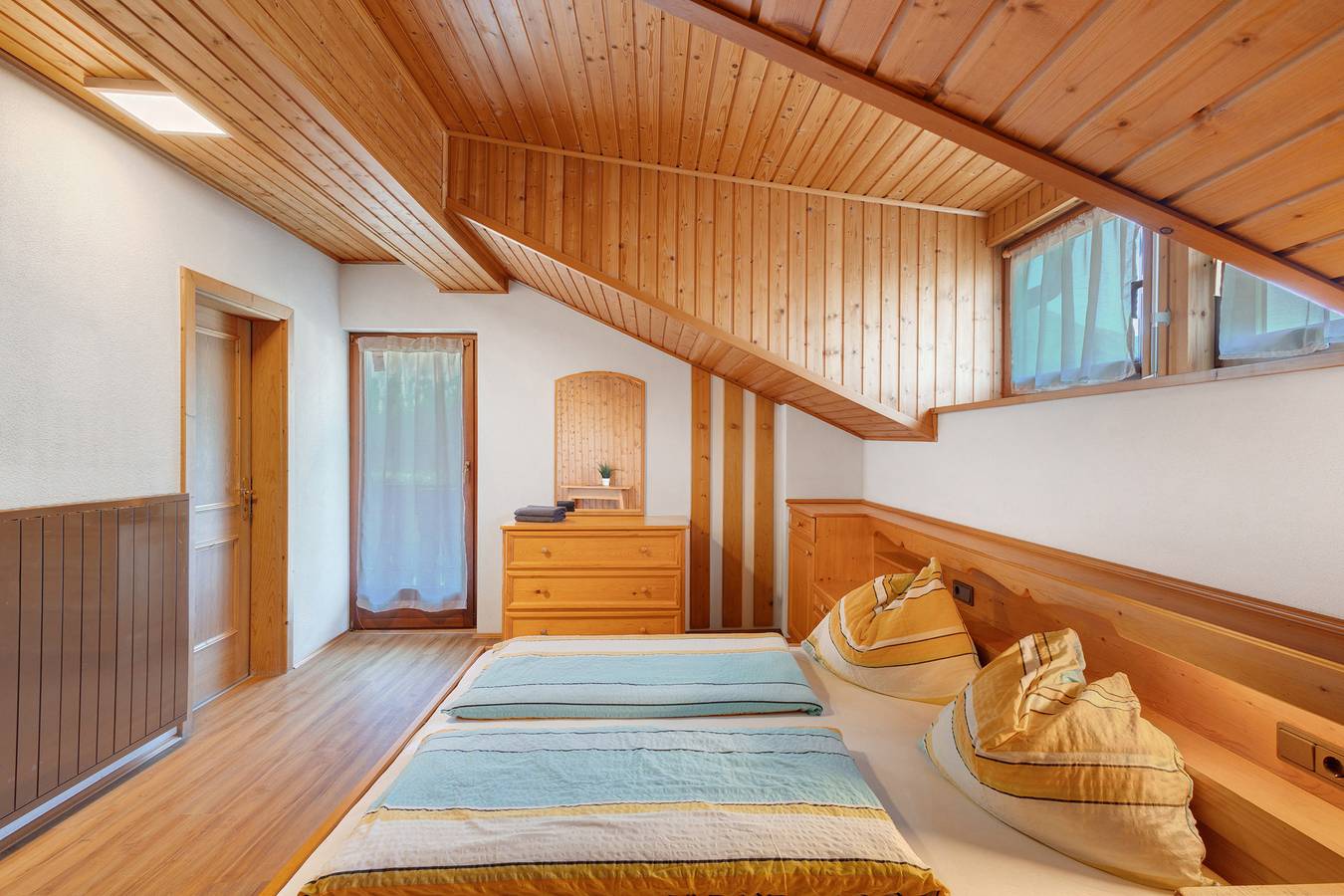 Zimmer 'Pension Waldheim 10' mit Bergblick, Gemeinschaftsgarten und Wi-Fi in Ahrntal, Zillertaler Alpen