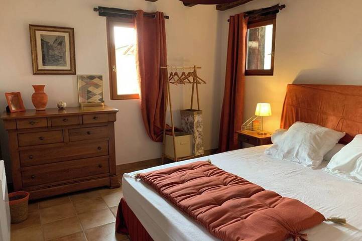 Location de vacances pour 6 personnes, avec terrasse et jardin à Échourgnac - 3