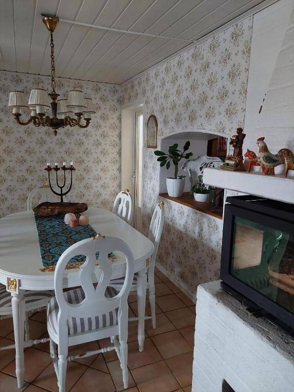 Cozy Spacious House Near Uppsala City Centre in Uppsala
