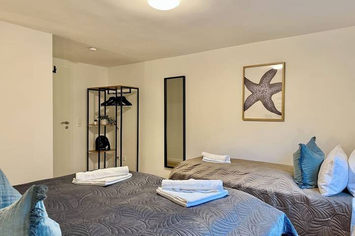 Entire apartment, Sleeps 5–7, Wi-Fi, patio, brand-new, near Nordpark and supermarkets in Bielefeld in Bielefeld, North Rhine-Westphalia