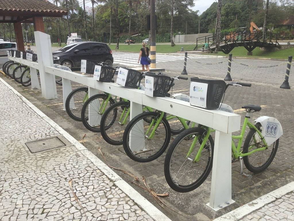 Riviera - Schönes Haus in Strandnähe -3 Schlafzimmer (1 en suite) -3 Bäder-M4 in Praia São Lourenço, Bertioga