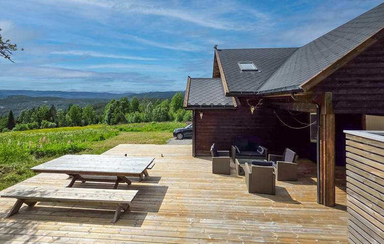 Ferienhaus für 11 Personen mit Ausblick in Nissedal