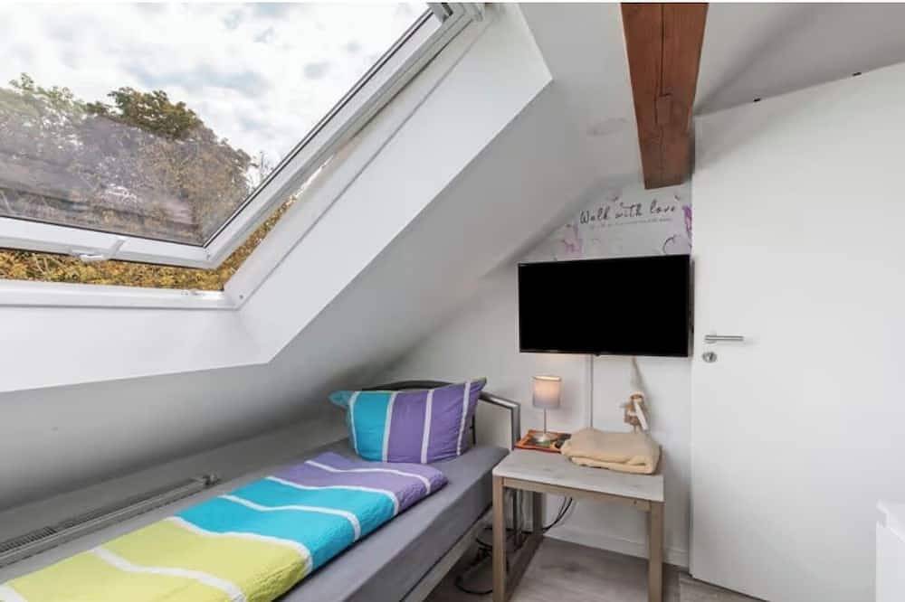 Ganze Wohnung, Gemütliche Zimmer in netter Wg in Laupheim, nahe dem Zentrum in Laupheim, Landkreis Biberach