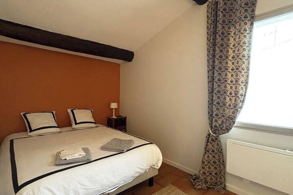 Freshly renovated winegrower's house in the heart of the village in Pomérols, Côte d'Améthyste