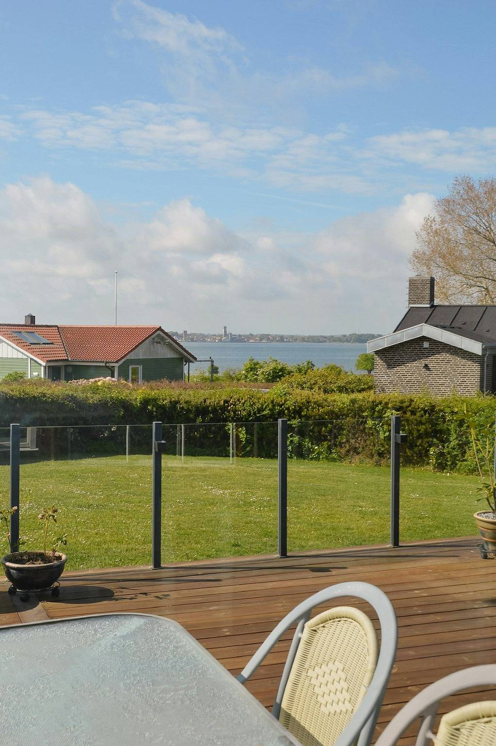 Sommerhus med udsigt til vandet ved Grønsund in Bogø