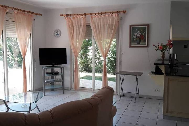 Ferienhaus für 3 Personen, mit Pool - 1