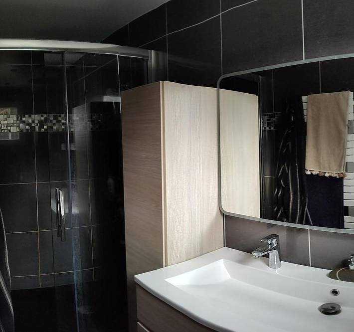 Location de vacances pour 10 personnes, avec jardin et piscine à Ermont - 2