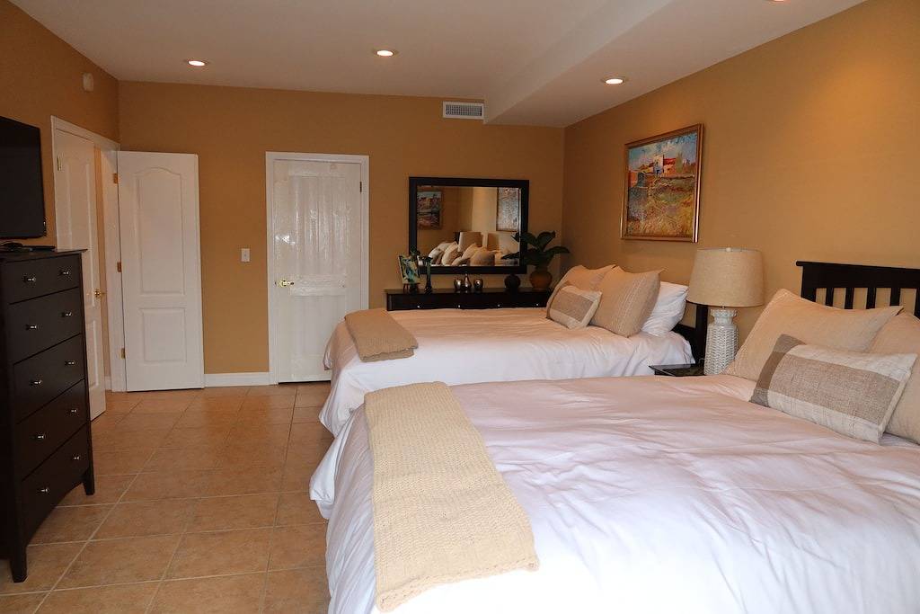 Ganze Wohnung, Lovely La Costa condo -walk to Spa & Golf course, close to beach & Legoland in Carlsbad, San Diego County