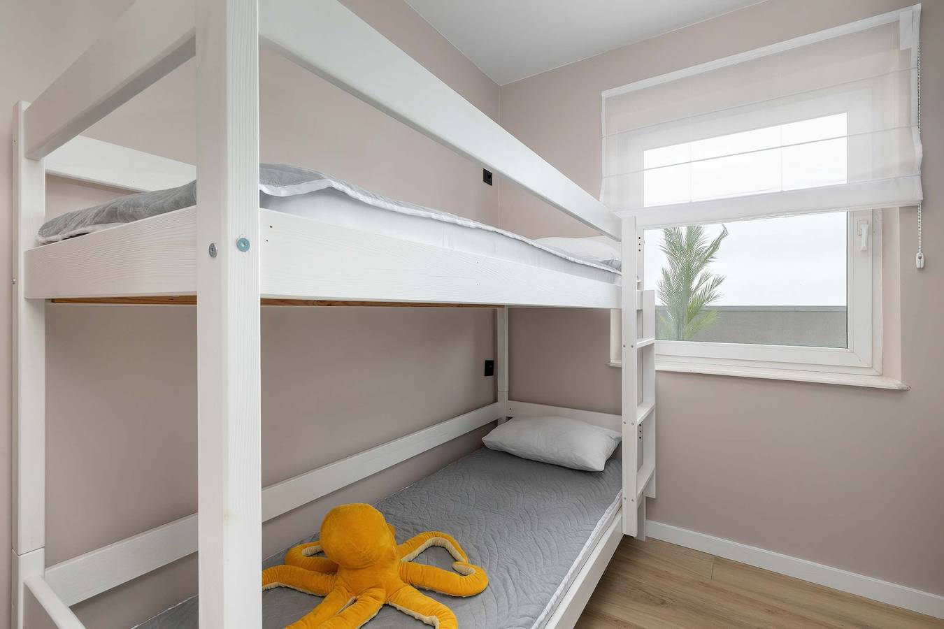 Ganze Wohnung, Family Apartment with 2 Bedrooms  Balcony  Near the Port in Kolberg, Baltic Sea Pomerania