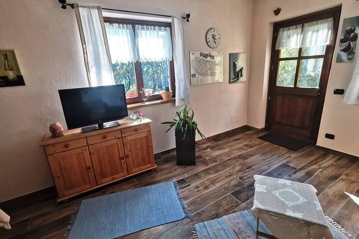 Gîte pour 4 personnes, avec terrasse et jardin à Villar San Costanzo
