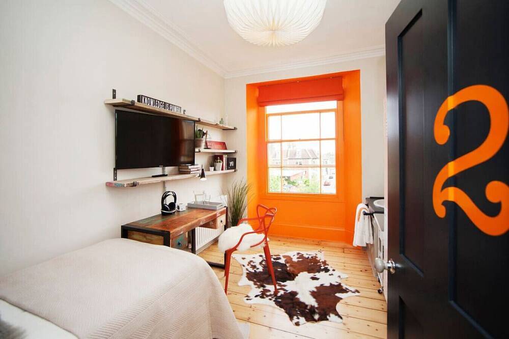 Higgihaus 46 5 Bedroom House in Bristol, South West England