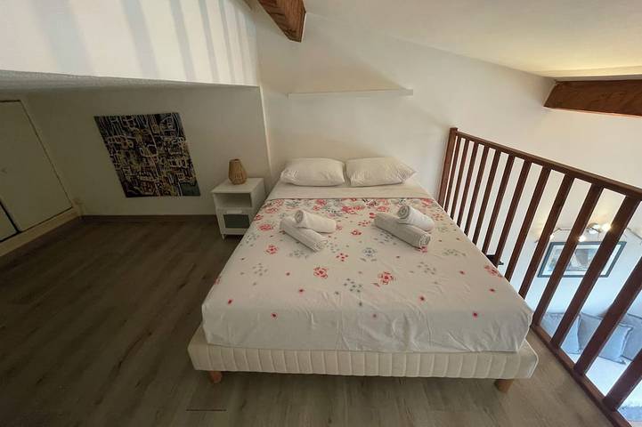 Gîte pour 4 personnes, avec balcon dans Port des Oursinières - 2