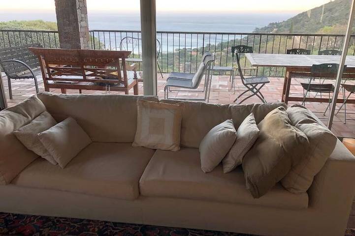 Location de vacances pour 6 personnes, avec jardin ainsi que jacuzzi et balcon, animaux acceptés dans l'Escalet