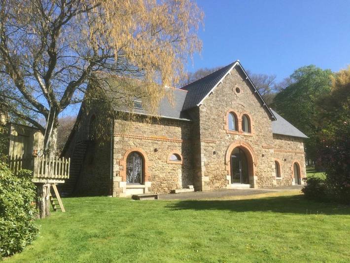 Cottage pour 6 personnes, avec vue et jardin à Fleurigné