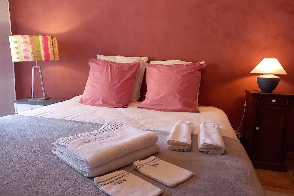 Appartement entier, Appartement plein de charme au coeur d'Auray in Auray, Côte des Mégalithes
