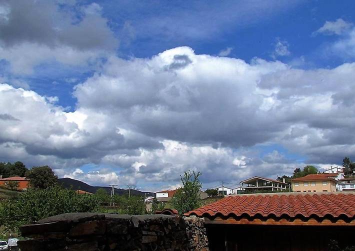 Apartamento de vacaciones para 2 personas, con vistas y jardín, Se admiten mascotas en Las Hurdes - 3