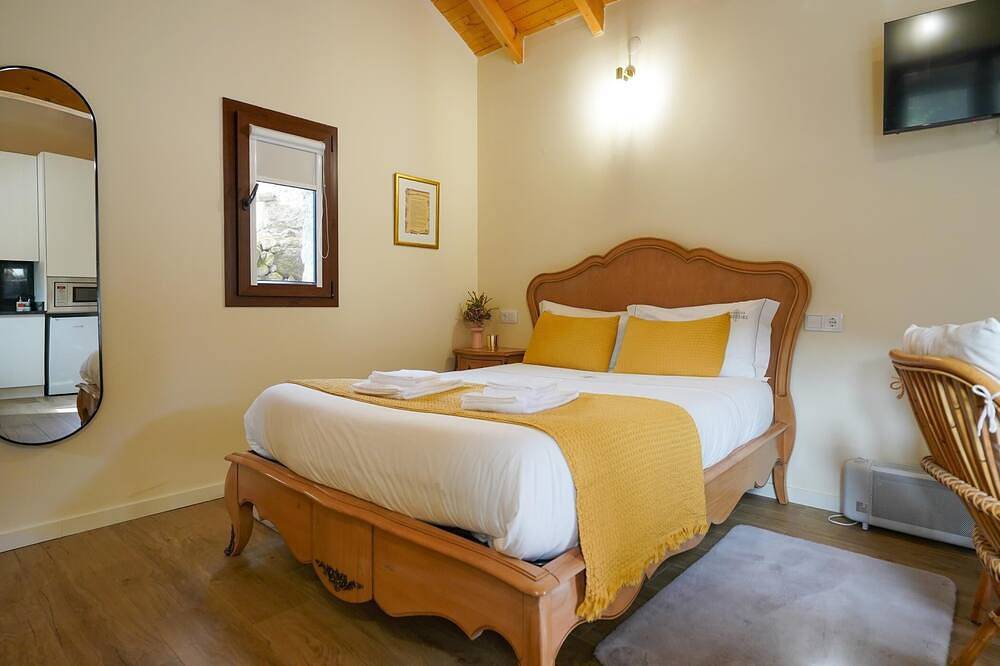 Refúgio da Rossaura | Assureira | Castro Laboreiro | Peneda Gerês National Park in Castro Laboreiro e Lamas de Mouro, Gerês