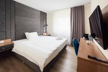 Hôtel pour 3 personnes, avec terrasse et vue à Oberursel