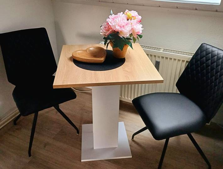 Ganze Wohnung, Stadler Ferienwohnung - Appartement mit Wohnbereich und Küchenzeile in Dörfles-Esbach, Oberes Maintal - Coburger Land
