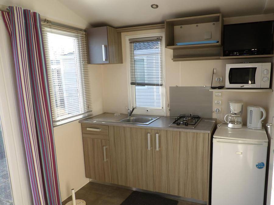 Camping Les Etangs Mina - Mobilhome 2 personnes - Confort Duo (côté camping) in Saint-Sornin, Région de Rochefort