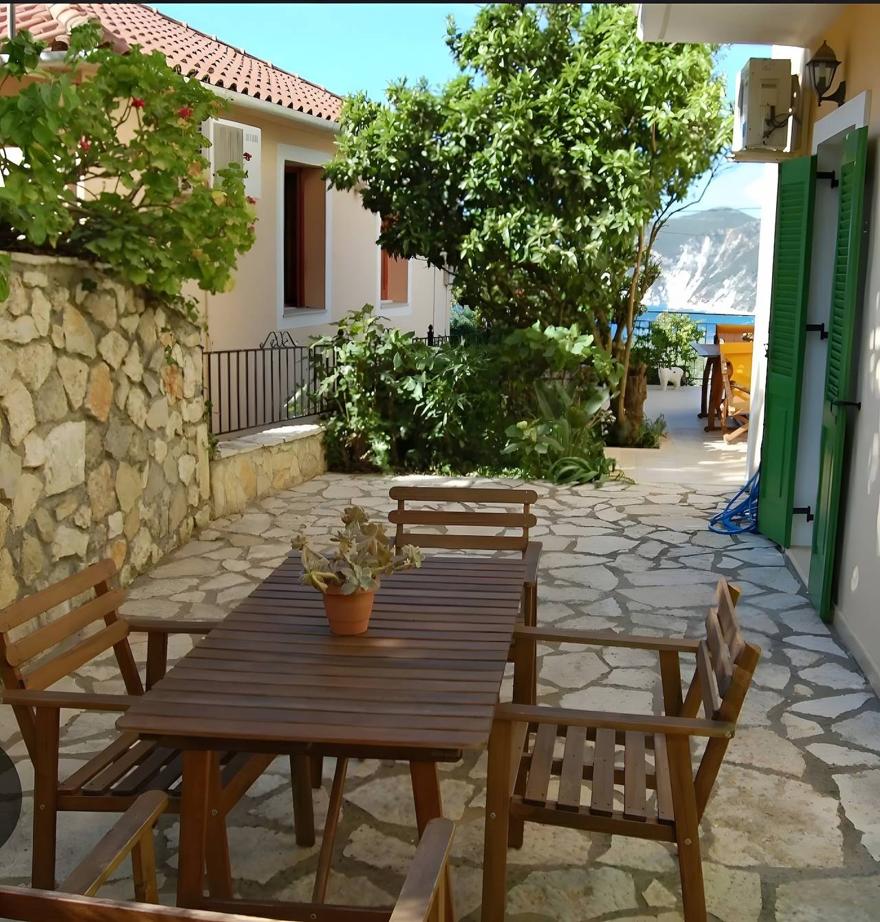 Entire studio, Afales Studio with Mythical Ithaca Views in Platrithias, Greece