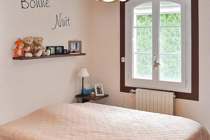 Gorgeous home in Graveson with Wifi in Graveson, Arles region