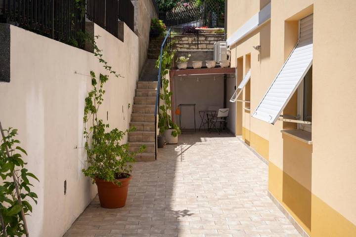 Location de vacances pour 2 personnes, avec jardin à Sirolo - 2