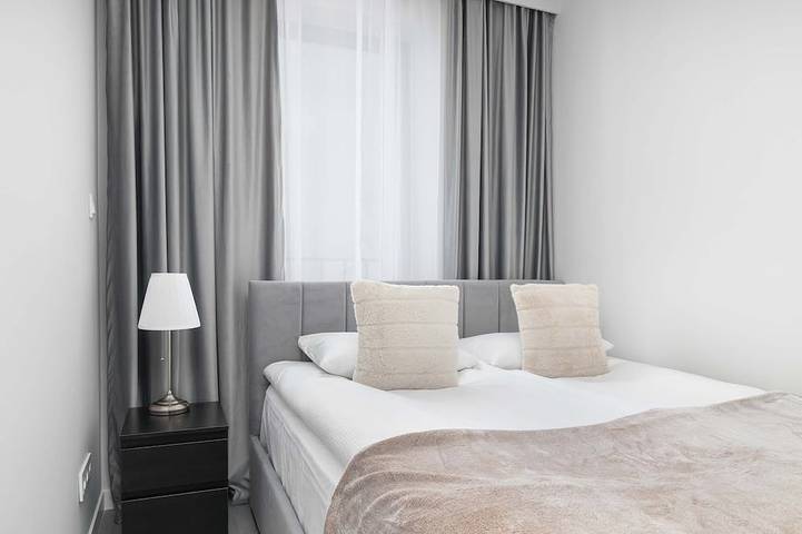 Ganze Wohnung, Gemütliches Appartement mit Parkplatz | 2 Schlafzimmer | Stadtzentrum in Lublin, Lublin und Umgebung