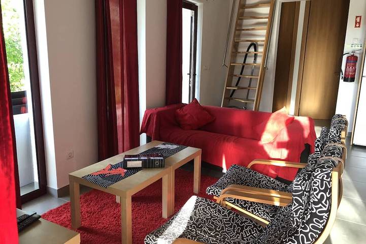 Location de vacances pour 6 personnes, avec jardin et piscine dans Melo - 4