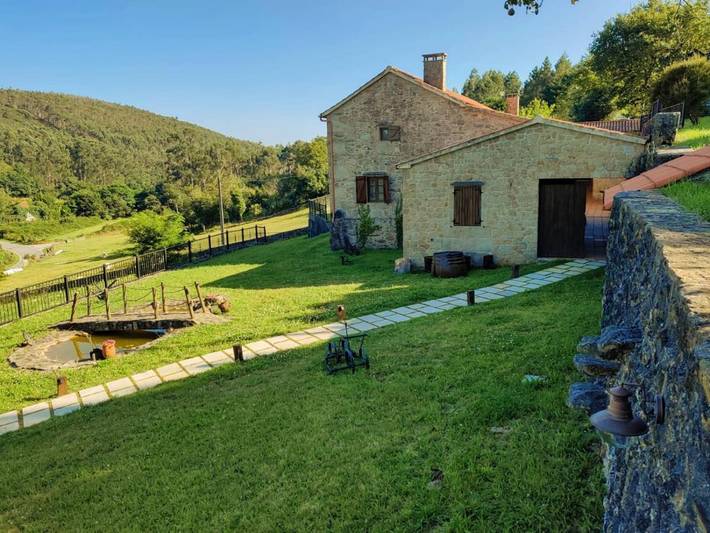 Casa rural para 14 personas, con piscina además de jardín y vistas en Comarca de Pontevedra - 2