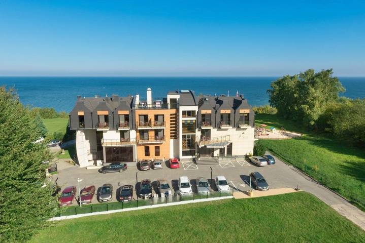 Hotel dla 3 osób, z Taras i Jacuzzi oraz Ogród i Sauna w Jastrzębia Góra
