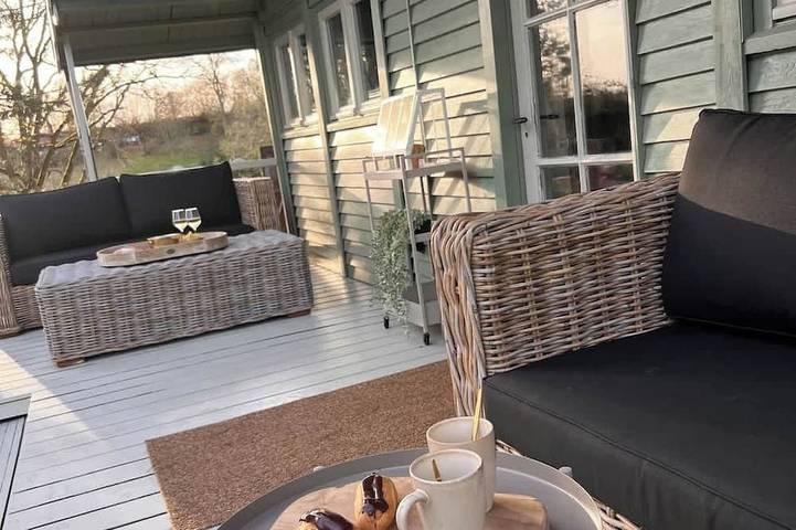 Gîte pour 4 personnes, avec Balcon et Jardin à Incourt