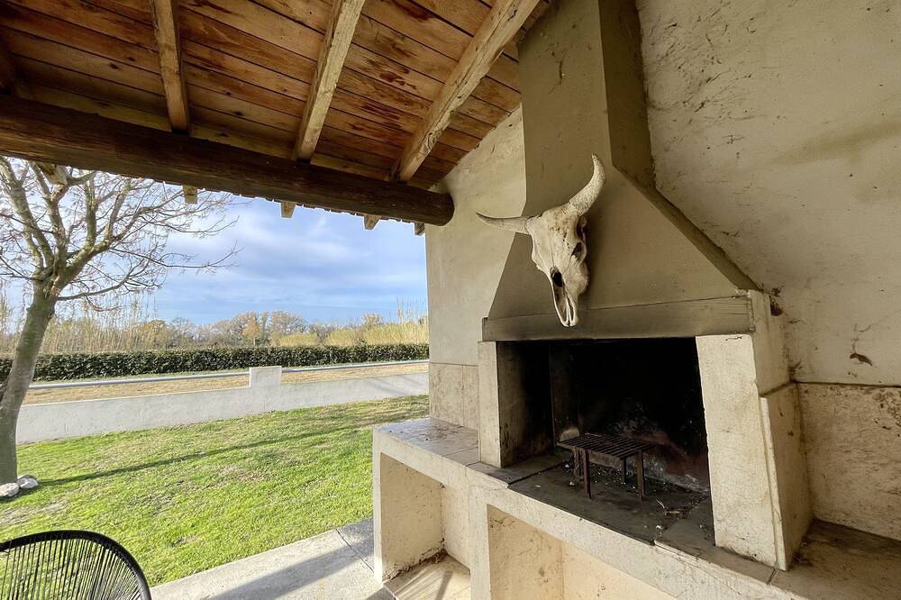 Magnifique gîte à la ferme 12 couchages in Arles, Côte méditerranéenne (France)