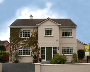 Bed & breakfast for 3 people, with garden in County Mayo