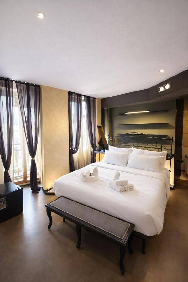 Vinessa Rooms in Sirmione, Gardasee-Berge