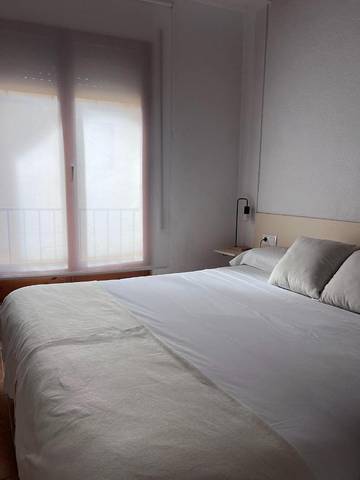 Cottage pour 4 personnes, avec vue et balcon à Móra d'Ebre