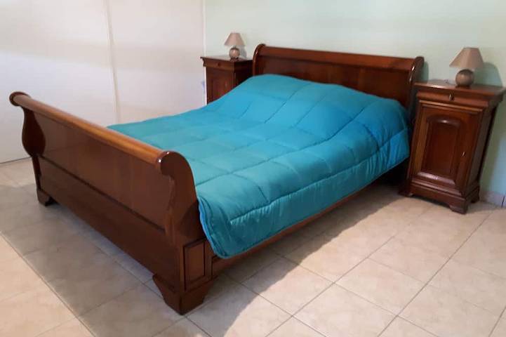 Gîte pour 2 personnes, avec balcon et piscine à Vals-les-Bains - 2