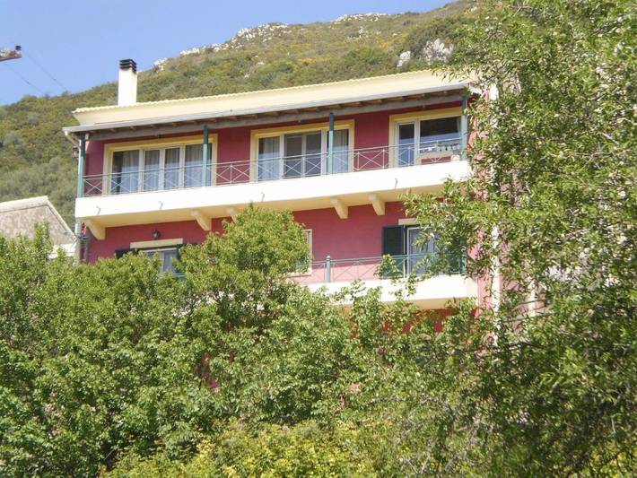Διαμονή για διακοπές για 6 άτομα, με Μπαλκόνι και Ταράτσα καθώς και Θέα στους Λάκωνες