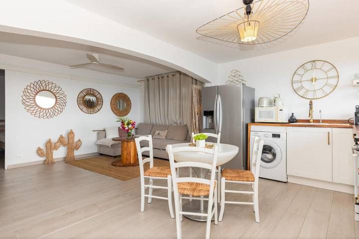Gîte pour 4 personnes, avec piscine et jardin ainsi que balcon et jacuzzi dans Friars Bay Saint Martin - 4