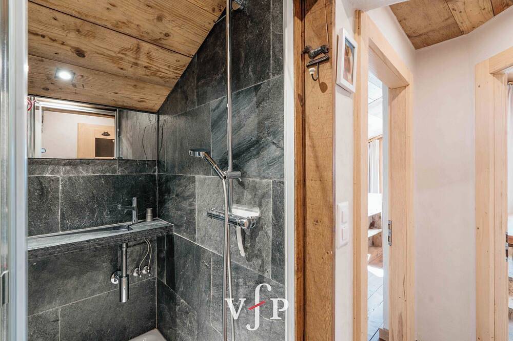 Demi-chalet lumineux rénové in Bagnes, Alpes valaisannes