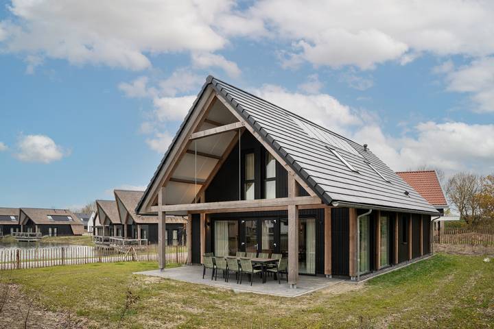 Ferienhaus für 10 Personen, mit Balkon/Terrasse und Terrasse
