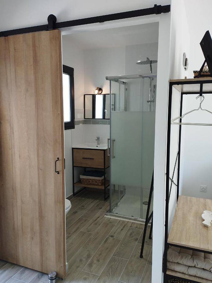 One-Bedroom House in Caromb, Parc naturel régional du Mont-Ventoux