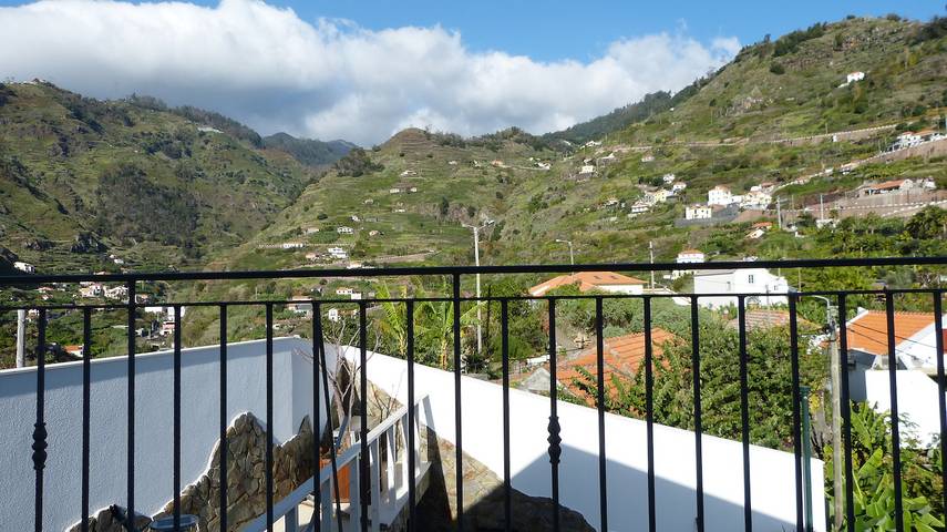 Casa de férias para 3 pessoas, com Vista para o mar e Varanda e ainda Terraço and Vista em Tabua