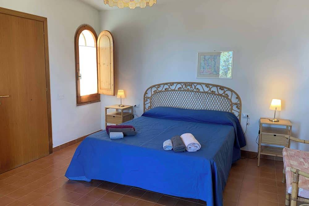Detached villa Sea view Parking Wifi Terrace Dishwasher and washing machine Dog in Eden Rock, Cagliari e Dintorni