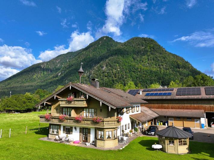 Bauernhof für 5 Personen, mit Balkon/Terrasse und Balkon, kinderfreundlich in Oberbayern - 3